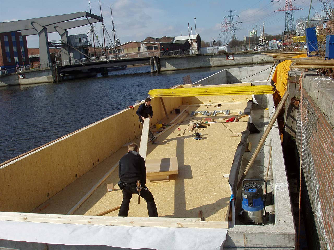 Harms-Holzbau-Hamburg-Hausboot-004